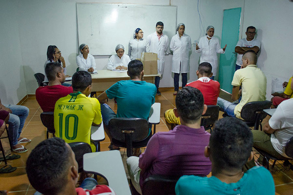 IAPEN beneficia reeducandos com ação de saúde bucal  