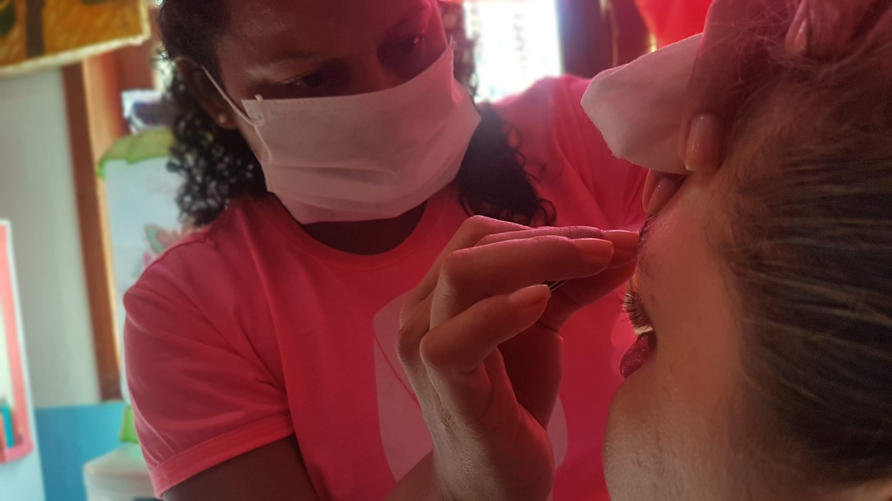 Detentas da Penitenciária Feminina do IAPEN são beneficiadas com ações sociais e de saúde