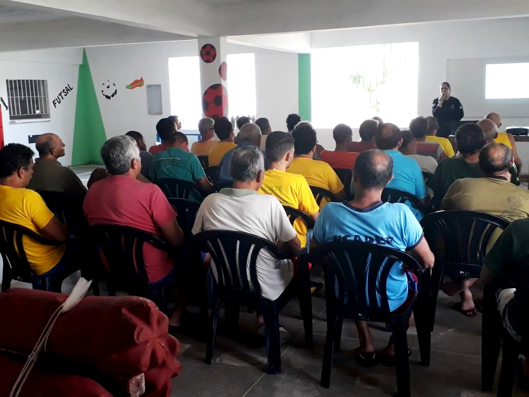 Educadora Social Penitenciária inicia projeto que atende internos do Cadeião