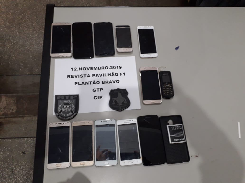 Agentes do IAPEN apreendem 12 celulares em pavilhão de presos condenados 