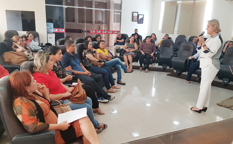 Constelação Familiar: Agentes e Educadores do IAPEN participam do segundo módulo