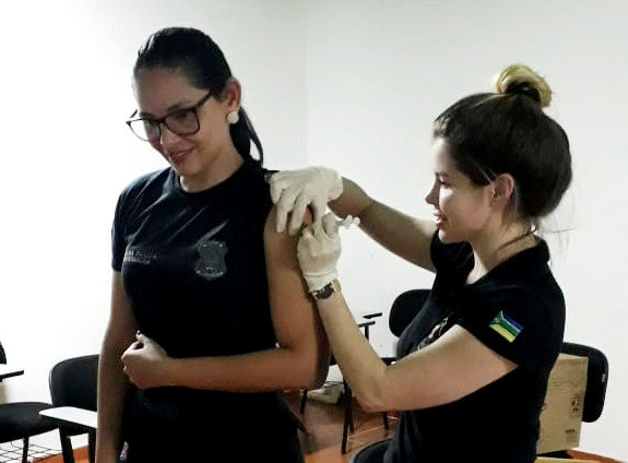 Campanha de vacinação contra a gripe no IAPEN termina na sexta-feira