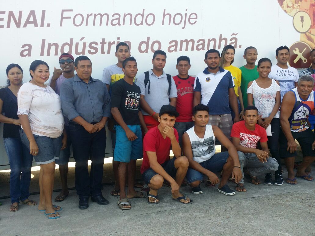 Moradores de Mazagão Velho fazem cursos de instalador e hidráulico e pintor 