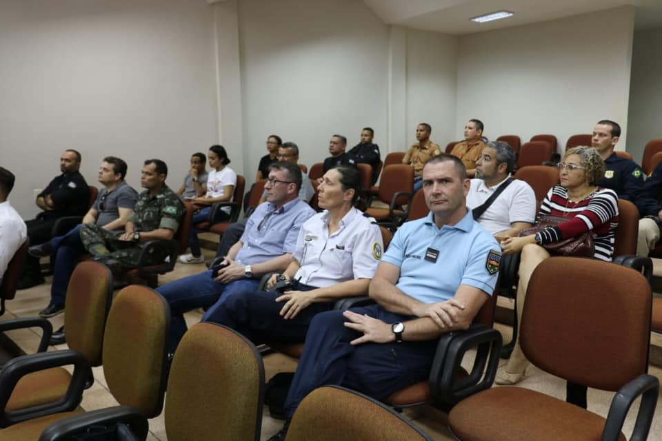 SEMINÁRIO SOBRE O USO DE TORNOZELEIRA ELETRÔNICA