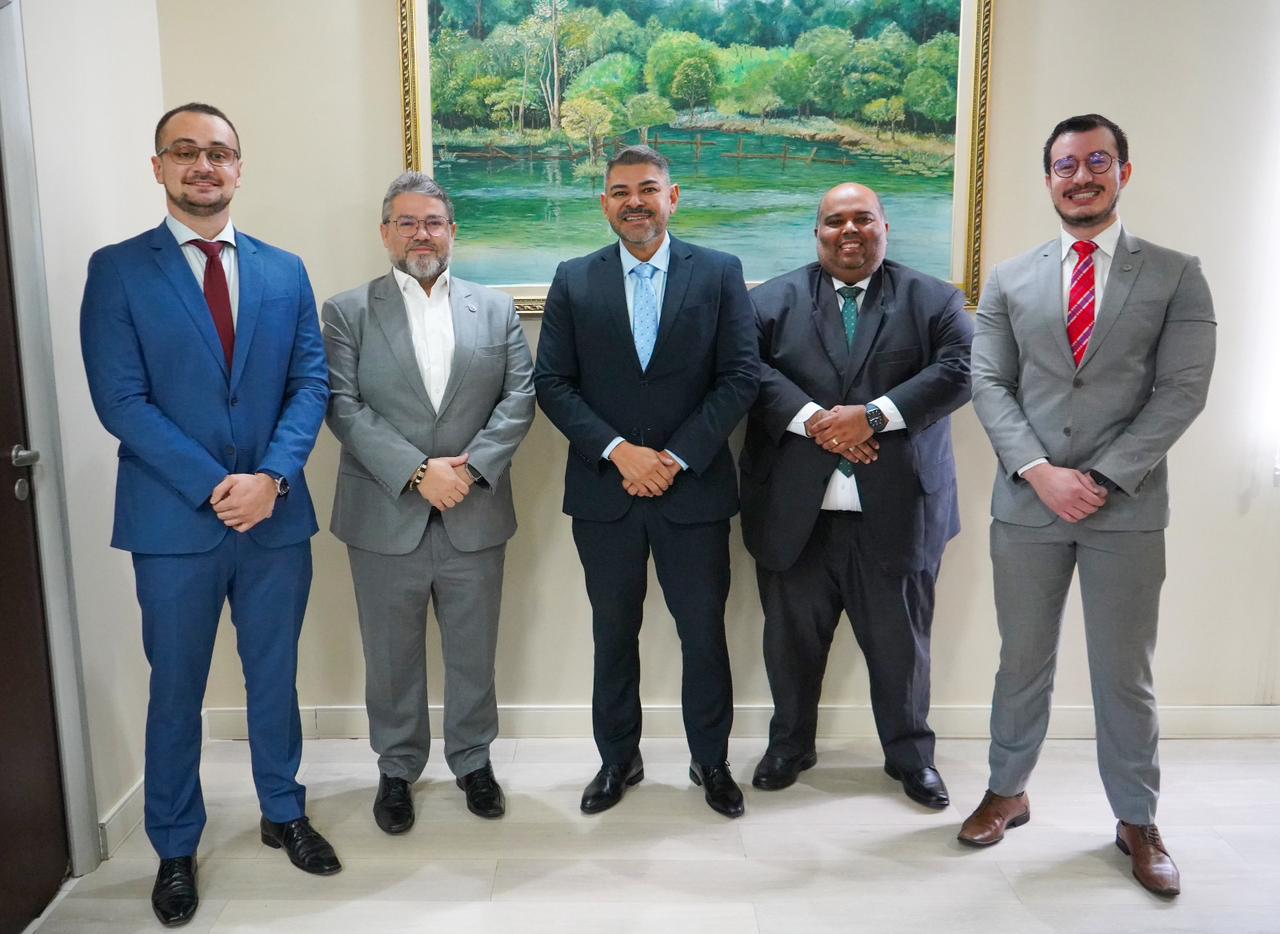 PGE recebe visita institucional do Procurador-Geral de Justiça do Amapá