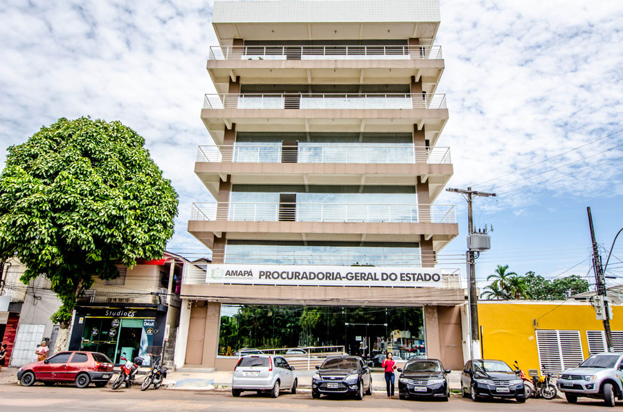 HOMOLOGAÇÃO DO CONCURSO PÚBLICO E A LISTA DE CLASSIFICAÇÃO DOS APROVADOS.