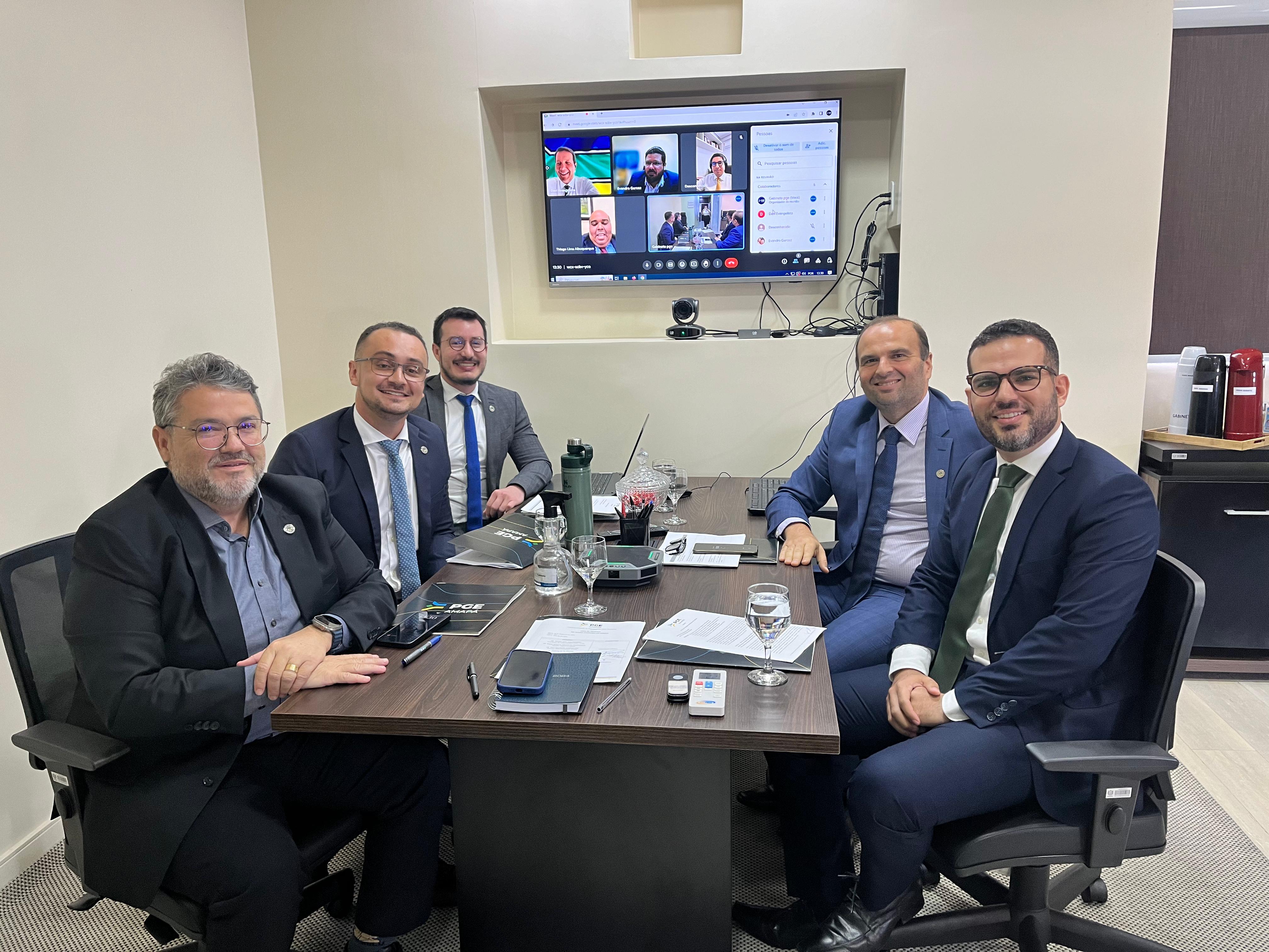 Membros do Conselho Superior realizam primeira reunião do ano de 2024