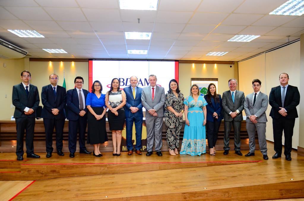 PGE prestigia posse da Diretoria do IBDFAM Amapá