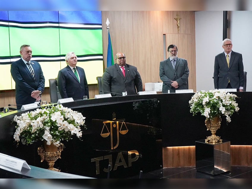 PGE participa de encontro com Presidente do STJ