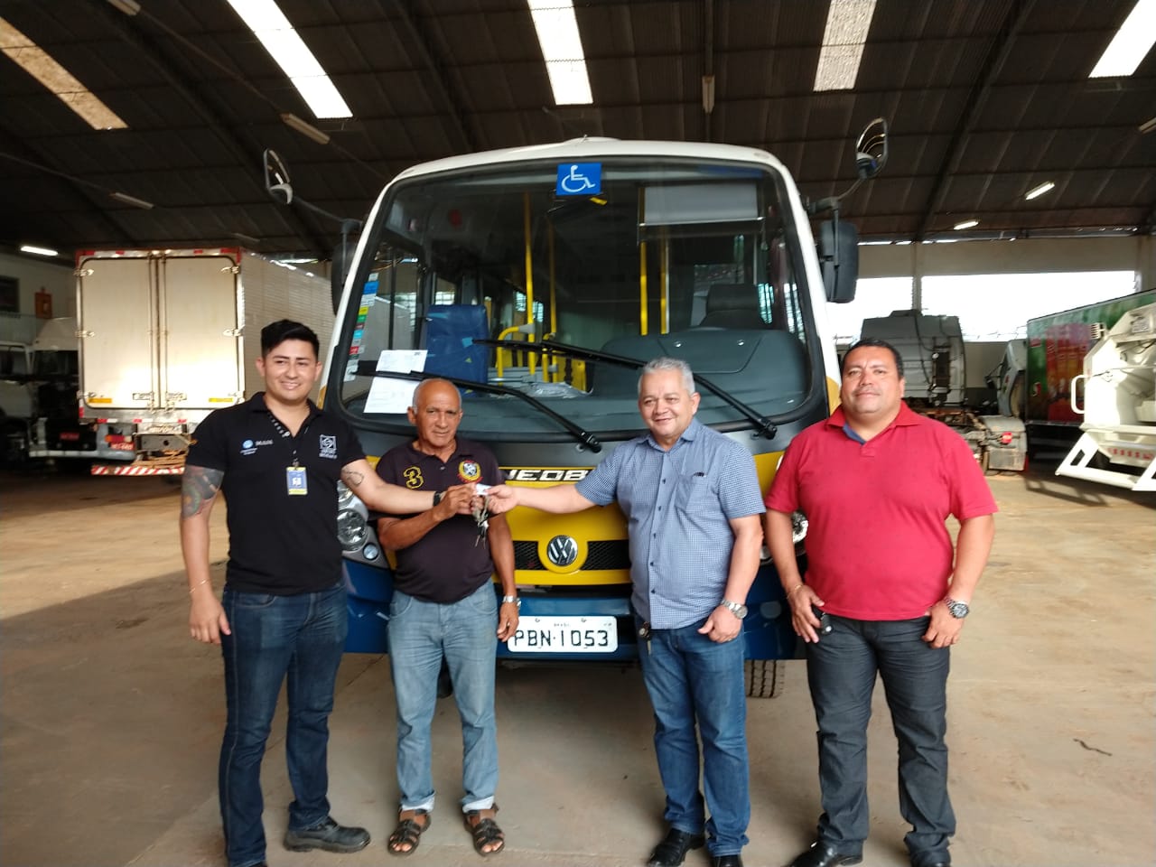 A Secretaria Municipal de Assistência Social receberá um micro-ônibus nesta sexta-feira