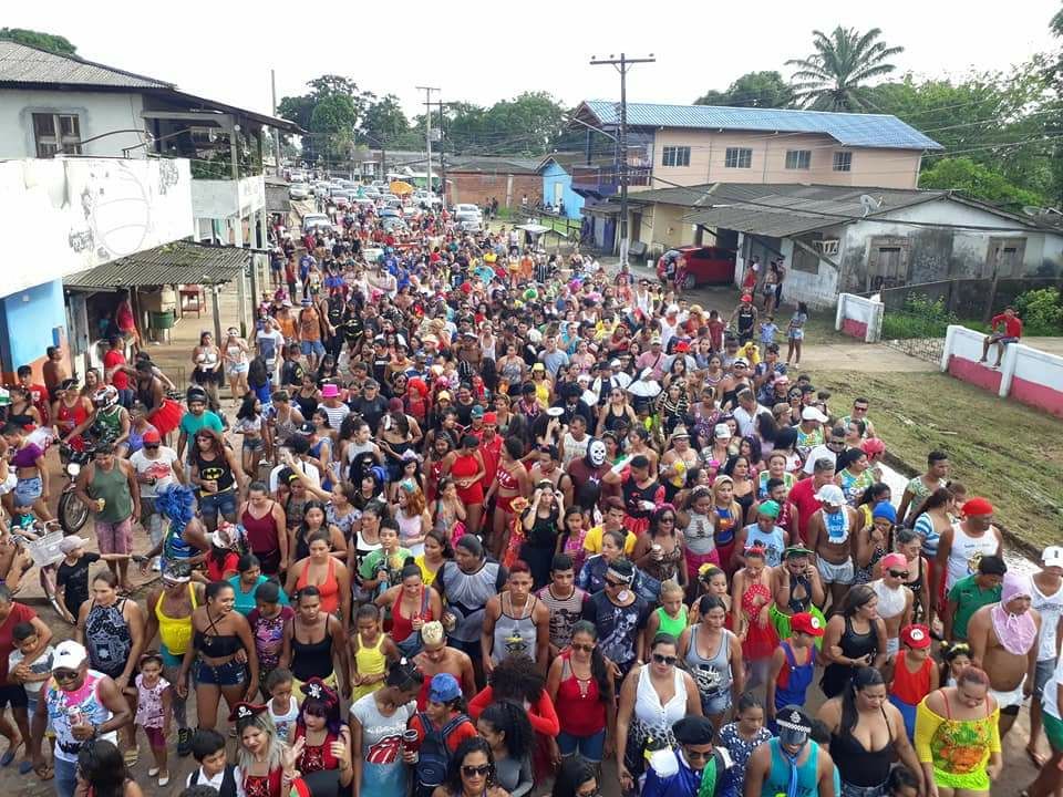 CarnaAmapá 2018 reúne mais de dois mil foliões na praça do município