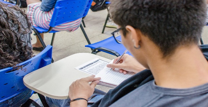 Ueap divulga resultado do vestibular da Região dos Lagos