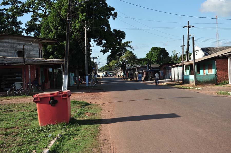 Prefeitura de Amapá inicia limpeza da cidade por meio de convênio com o Estado