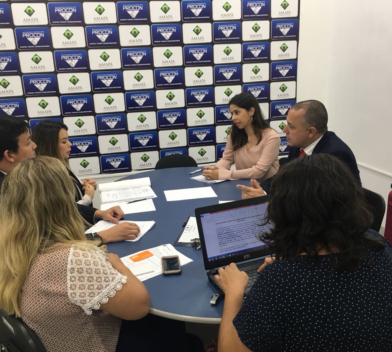 Procon/AP reúne com Gol Linhas Aéreas para tratar assuntos de interesse do Consumidor. 