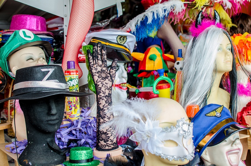 Operação Procon Folia fiscaliza artigos carnavalescos, hoteis e agências de viagens