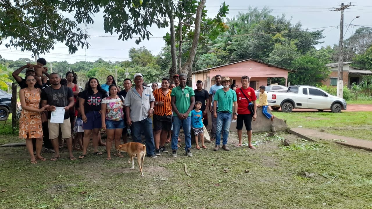 técnicos do Instituto de Extensão Assistência e Desenvolvimento Rural do Amapá (Rurap) entregaram recentemente 39 Cadastros Nacionais de Agricultura Familiar (CAF)
