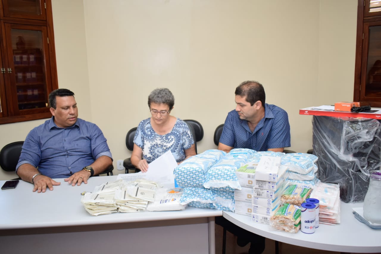 Prefeitura de Santana entrega materiais de consumo para Associação A Nossa Família.