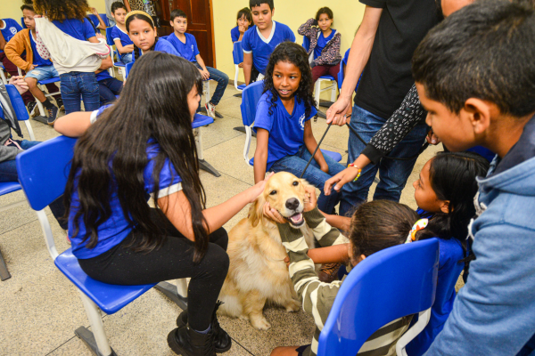 Projeto 'Escola Amiga dos Animais' na Escola Coelho Neto
