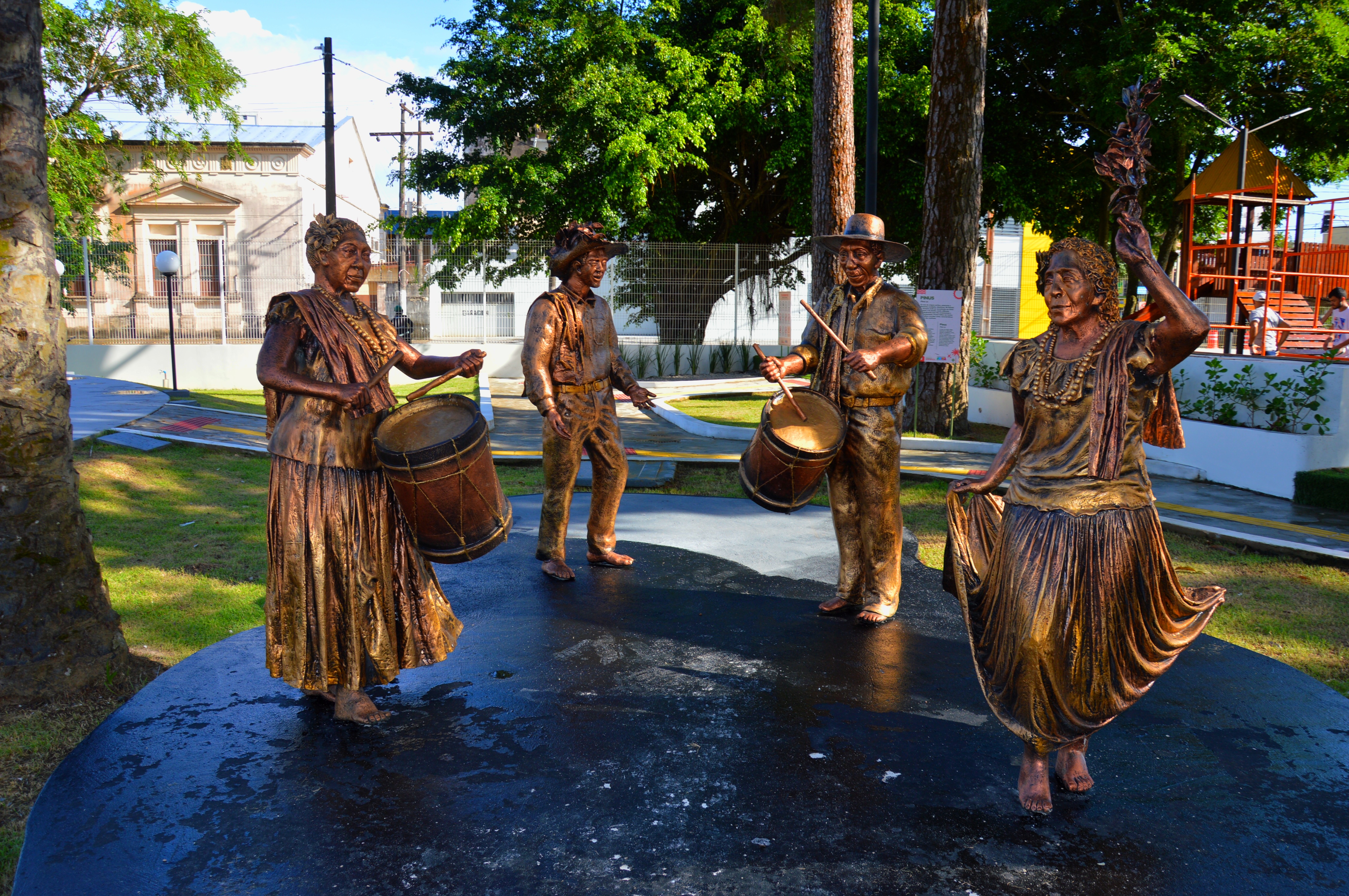 Parque da Residência reúne esculturas que valorizam a história e a identidade cultural do Amapá
