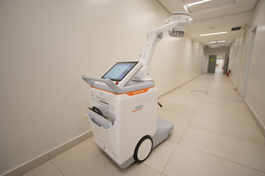 Tratamento da covid-19 no Hospital Universitário ganha reforço com novo aparelho de raio-x