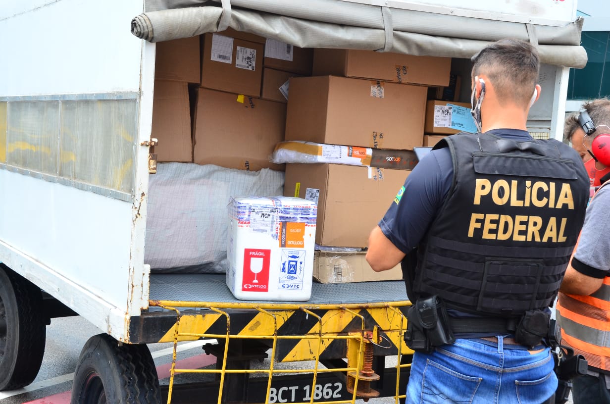 Amapá recebe lote com 2.800 doses de vacina contra covid-19