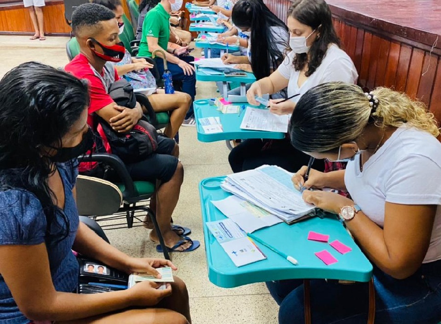 Campanha de 12 horas de imunização contra covid-19 alcança mais de 10,7 mil pessoas em Macapá