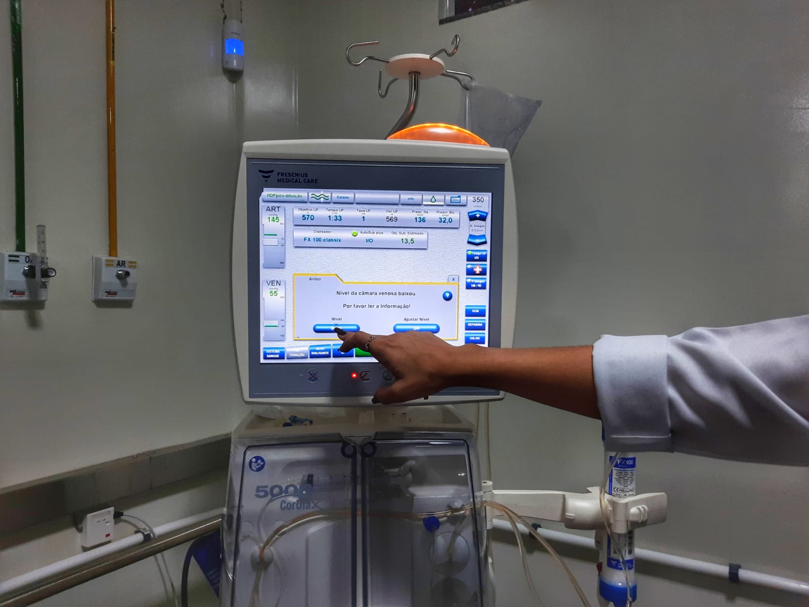 Governo do Estado passa a oferecer tratamento de hemodiafiltração para pacientes renais crônicos