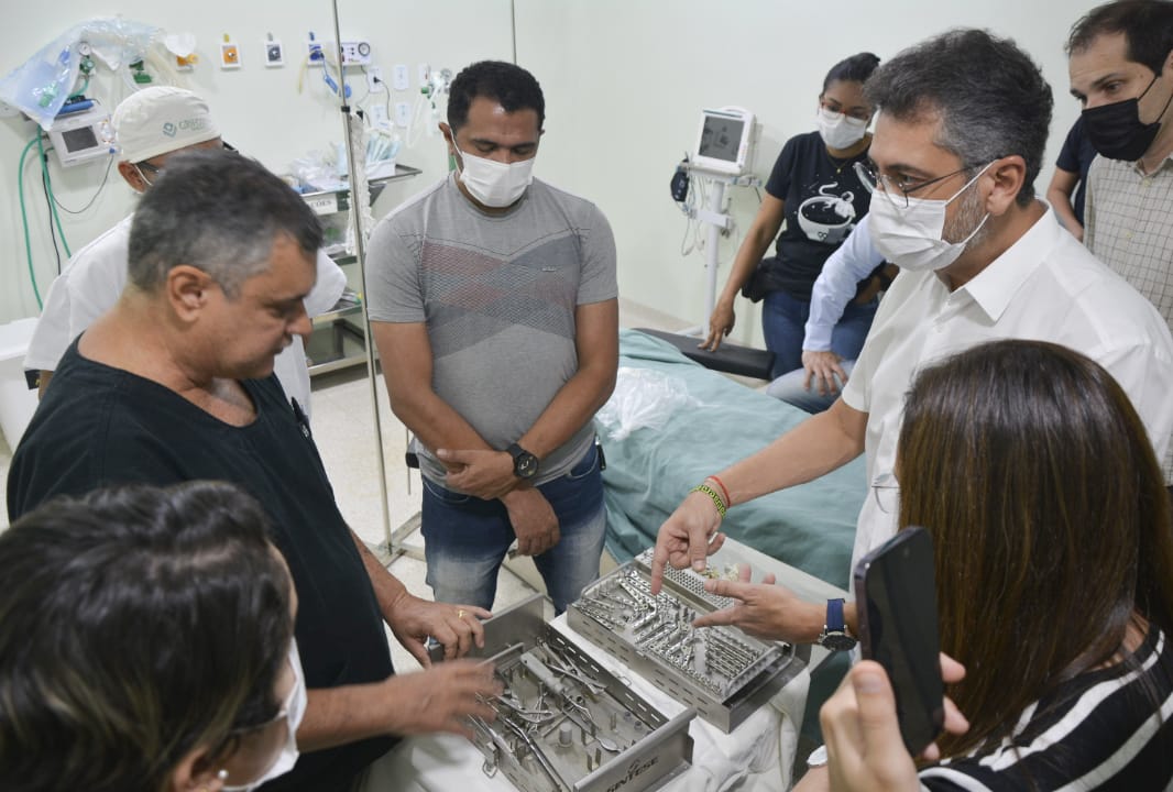Governador Clécio Luís e comitiva de governo visitam Hospital de Oiapoque