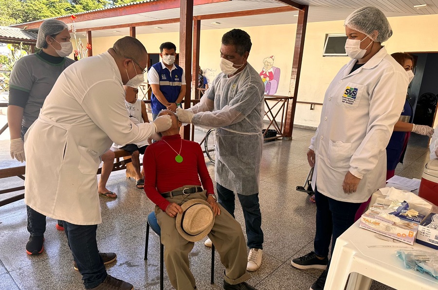 SVS realiza ação de testagem para prevenir doenças respiratórias em idosos do Abrigo São José