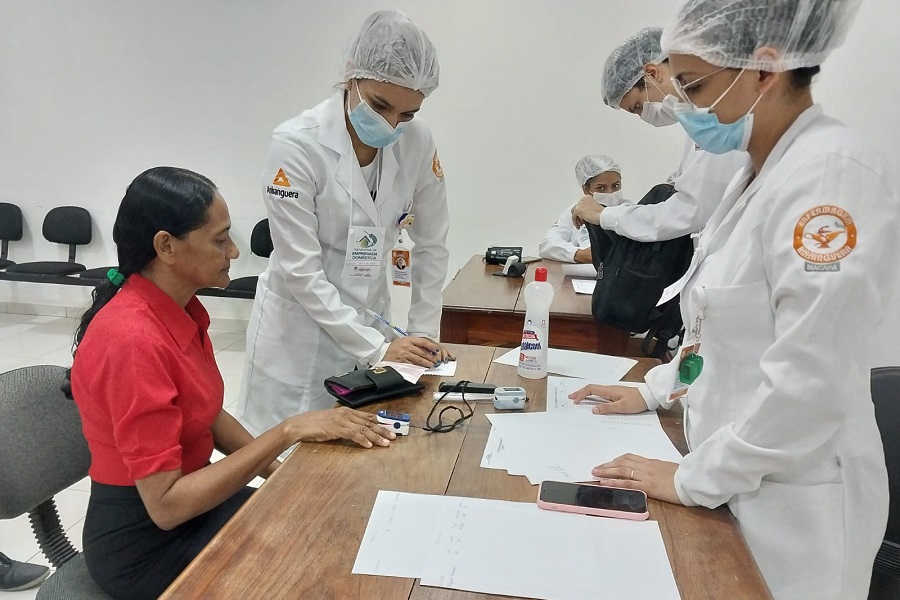 'Orgulho de ser empregada doméstica', diz diarista atendida em ação de saúde e cidadania do Governo do Amapá