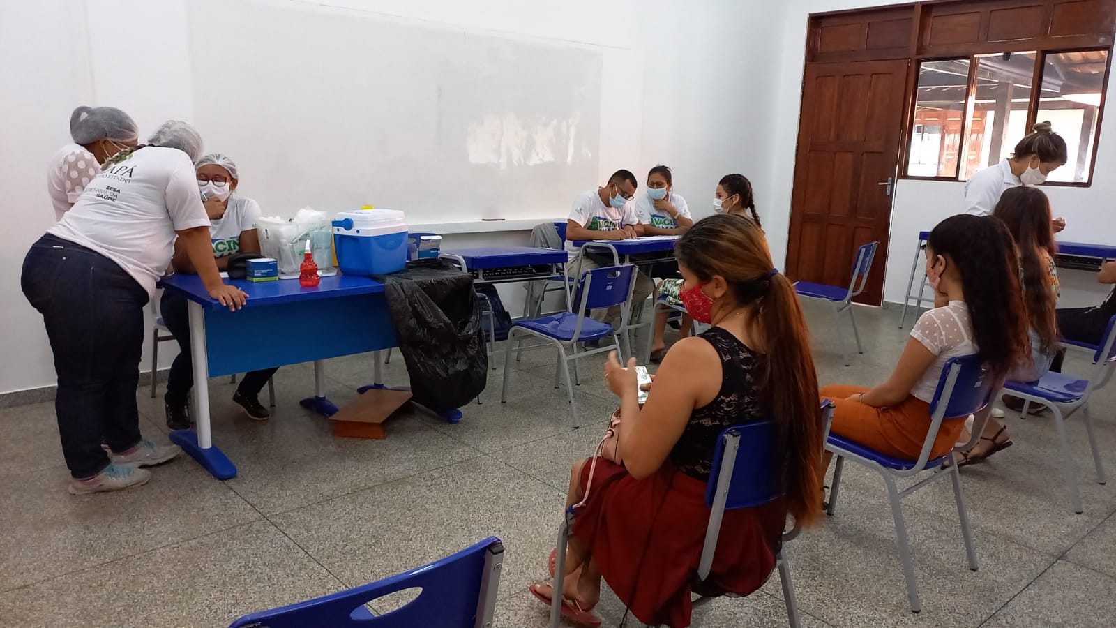 Vacinação nas escolas do Governo do Amapá aplica mais de 9 mil doses