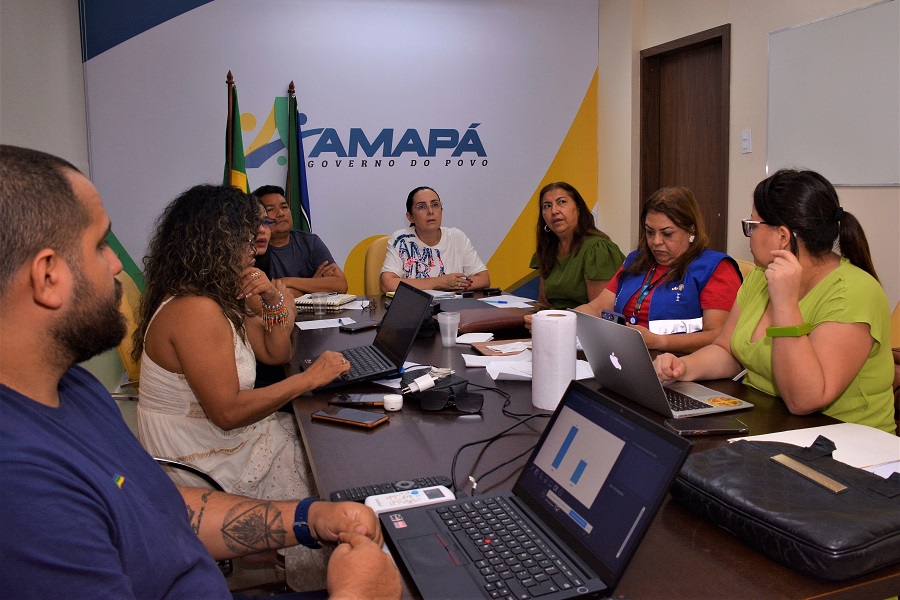 Governador e equipe avaliam ações de combate ao surto de síndromes gripais no Amapá