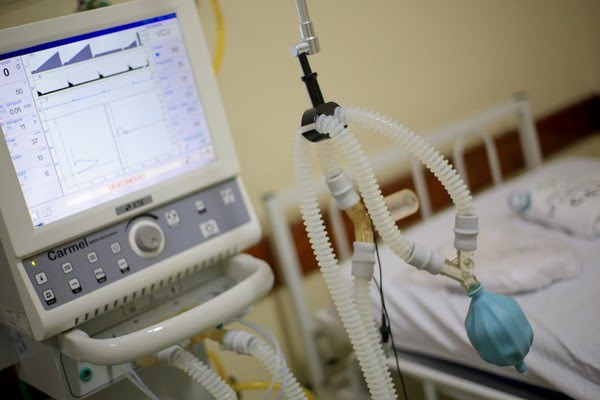 Com pandemia, casos de síndrome respiratória grave aumentam 280%