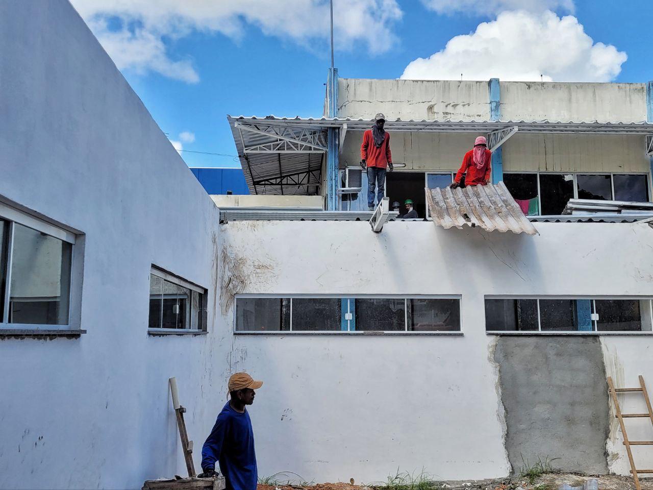 Ajustes no Hospital de Emergência de Macapá são feitos em duas frentes de trabalho