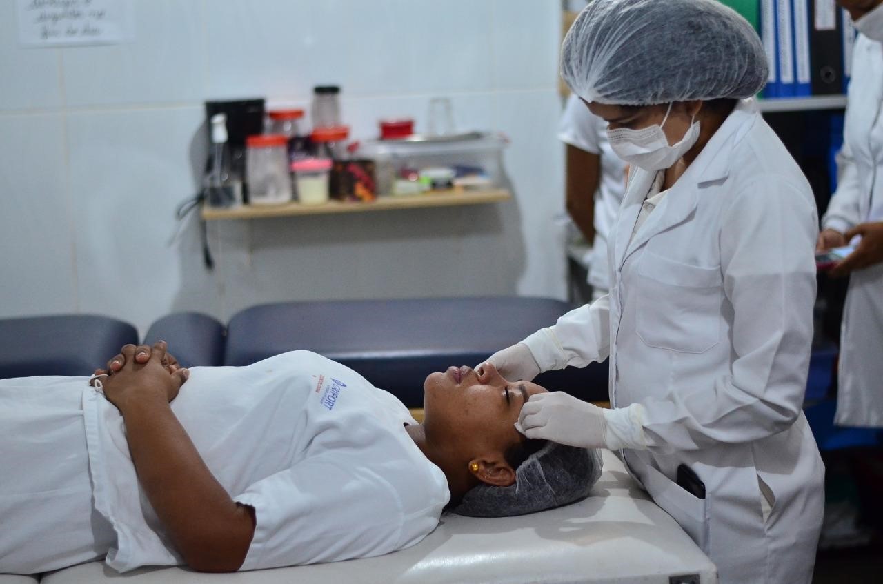 Ação de saúde para psicólogos do HCAL marca comemoração pelos 60 anos da profissão no Brasil