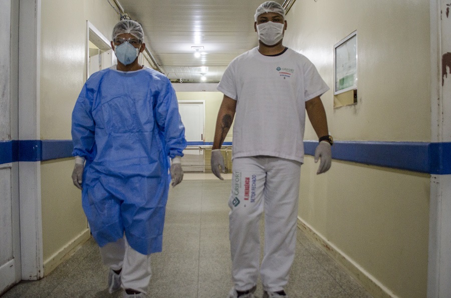COVID-19: hospitais recebem máscaras, luvas e outros itens de proteção para profissionais e pacientes