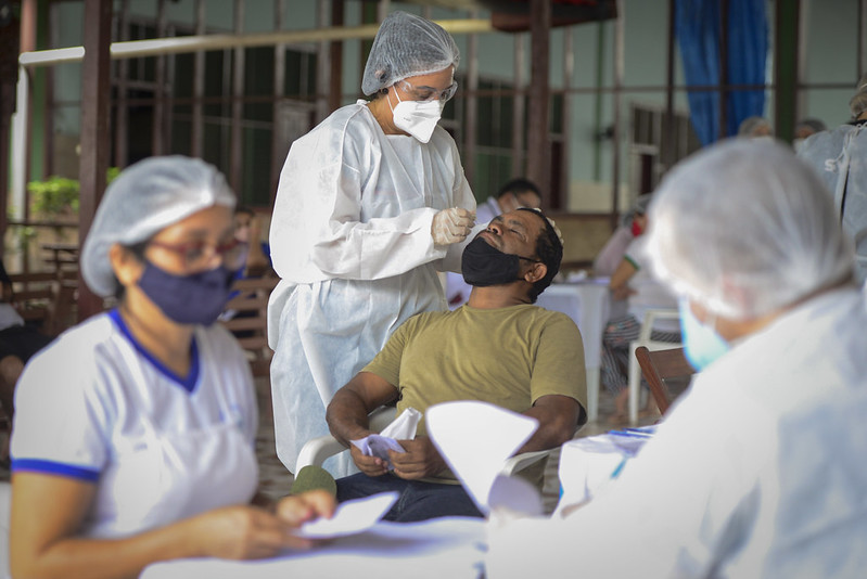Governo realiza ação de testagem contra covid-19 em idosos da Casa da Hospitalidade