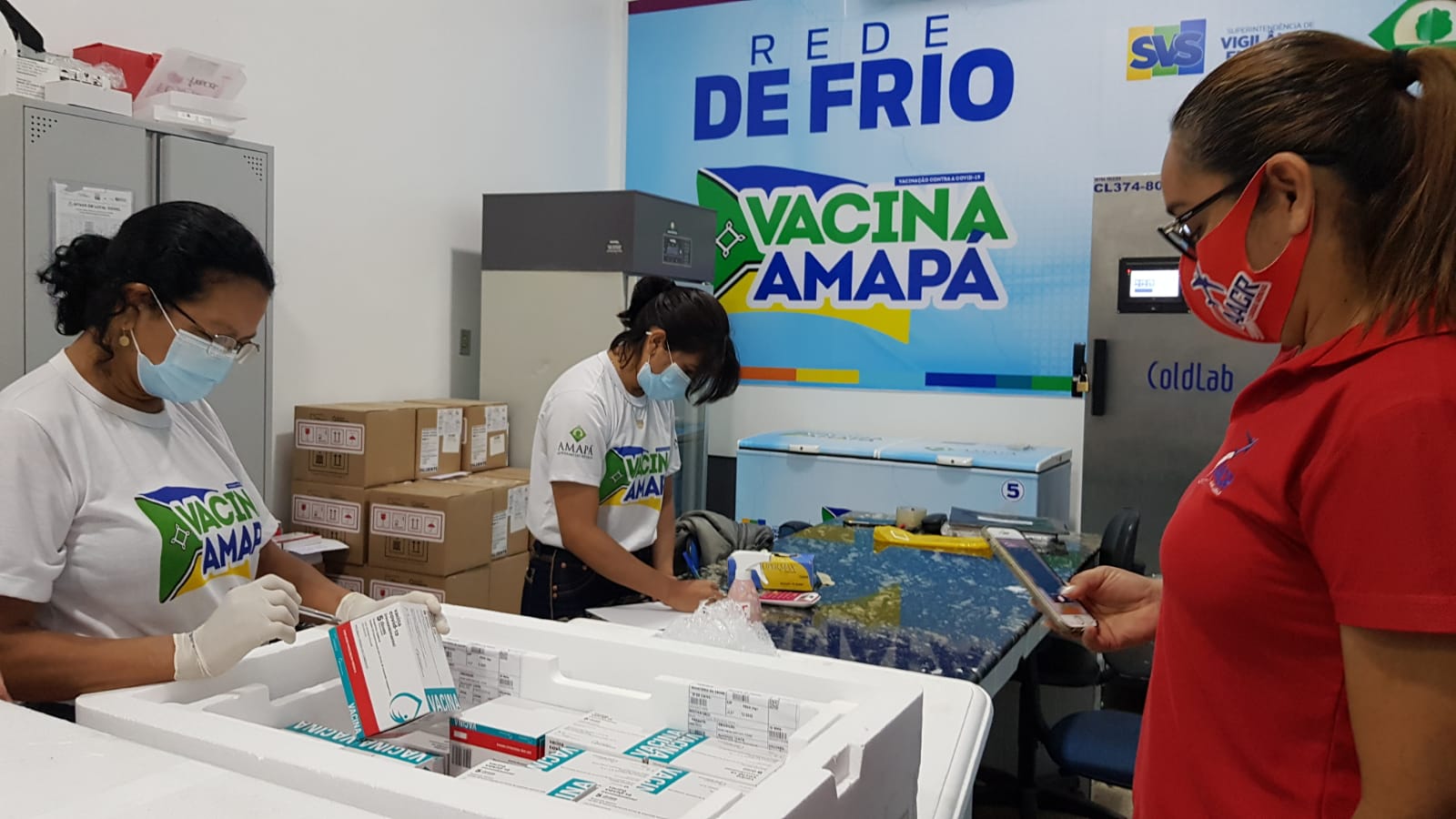 Covid-19: Mais 16 mil doses de Astrazeneca chegam ao Amapá