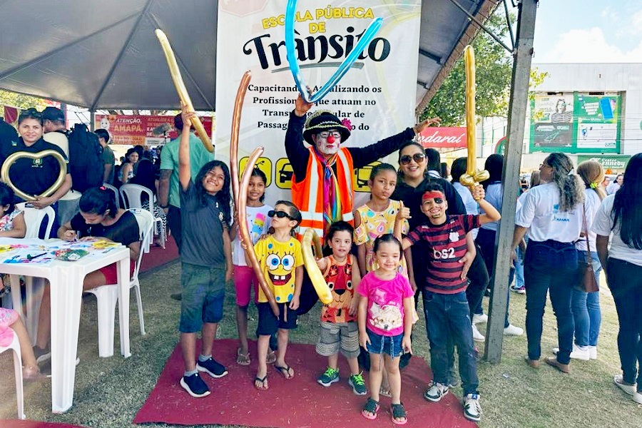 Ação educativa orienta sobre trânsito na ação de multivacinação do Governo do Estado
