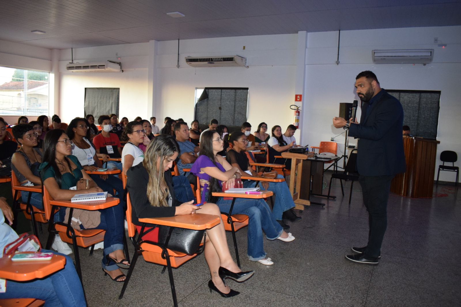 Profissionais de Radiologia recebem homenagem do Governo do Estado