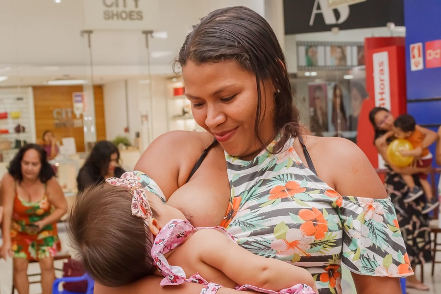 ‘A vacina na gravidez traz proteção para nós e nossos bebês’, diz mãe de quatro crianças