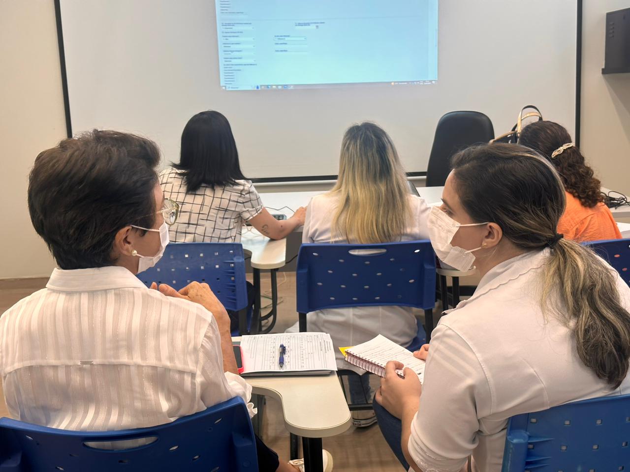 Governo do Amapá capacita profissionais do HU para monitoramento de pacientes com síndromes gripais
