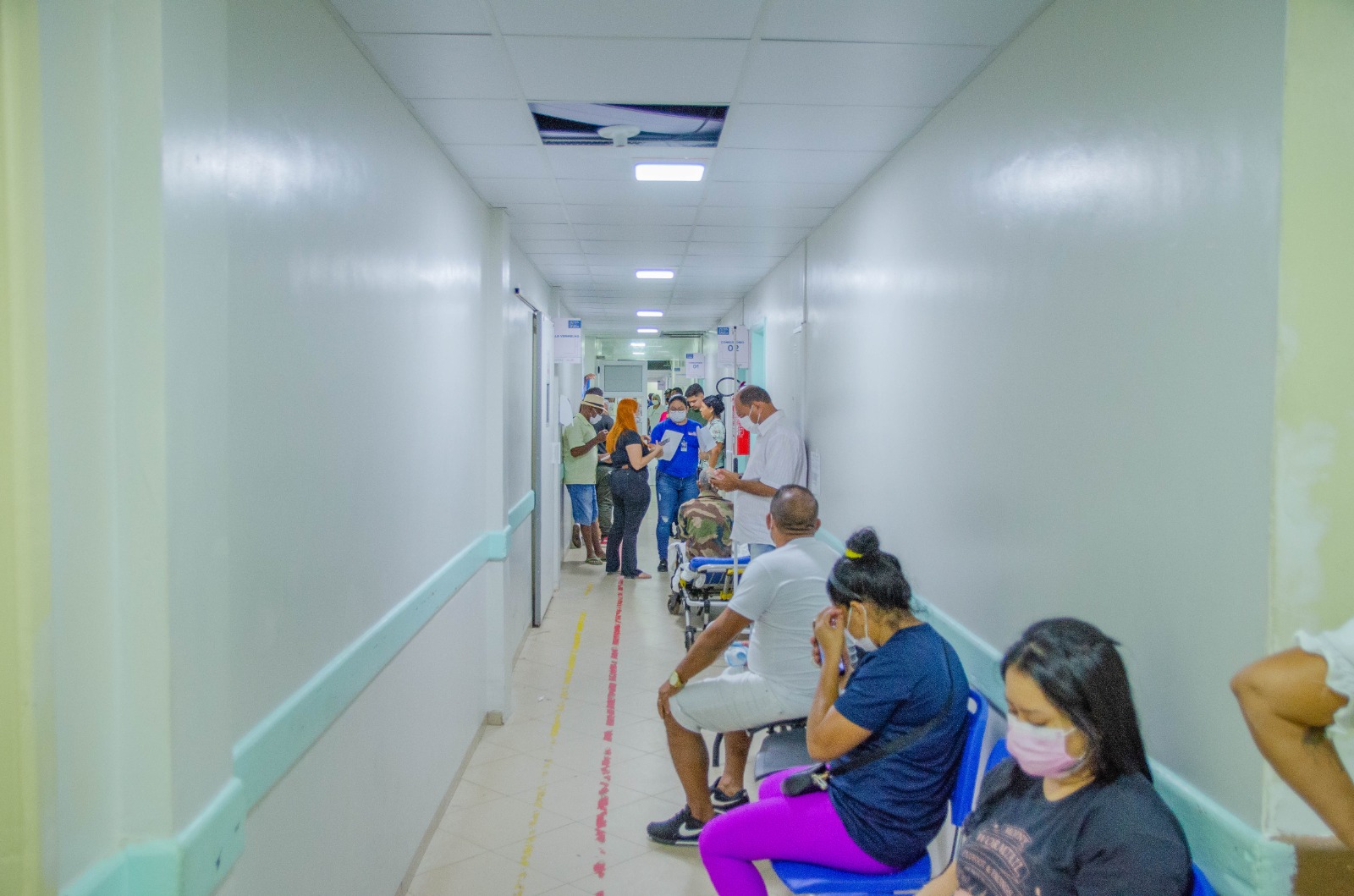 Quase a metade dos atendimentos do HE foram de assistência básica em fevereiro