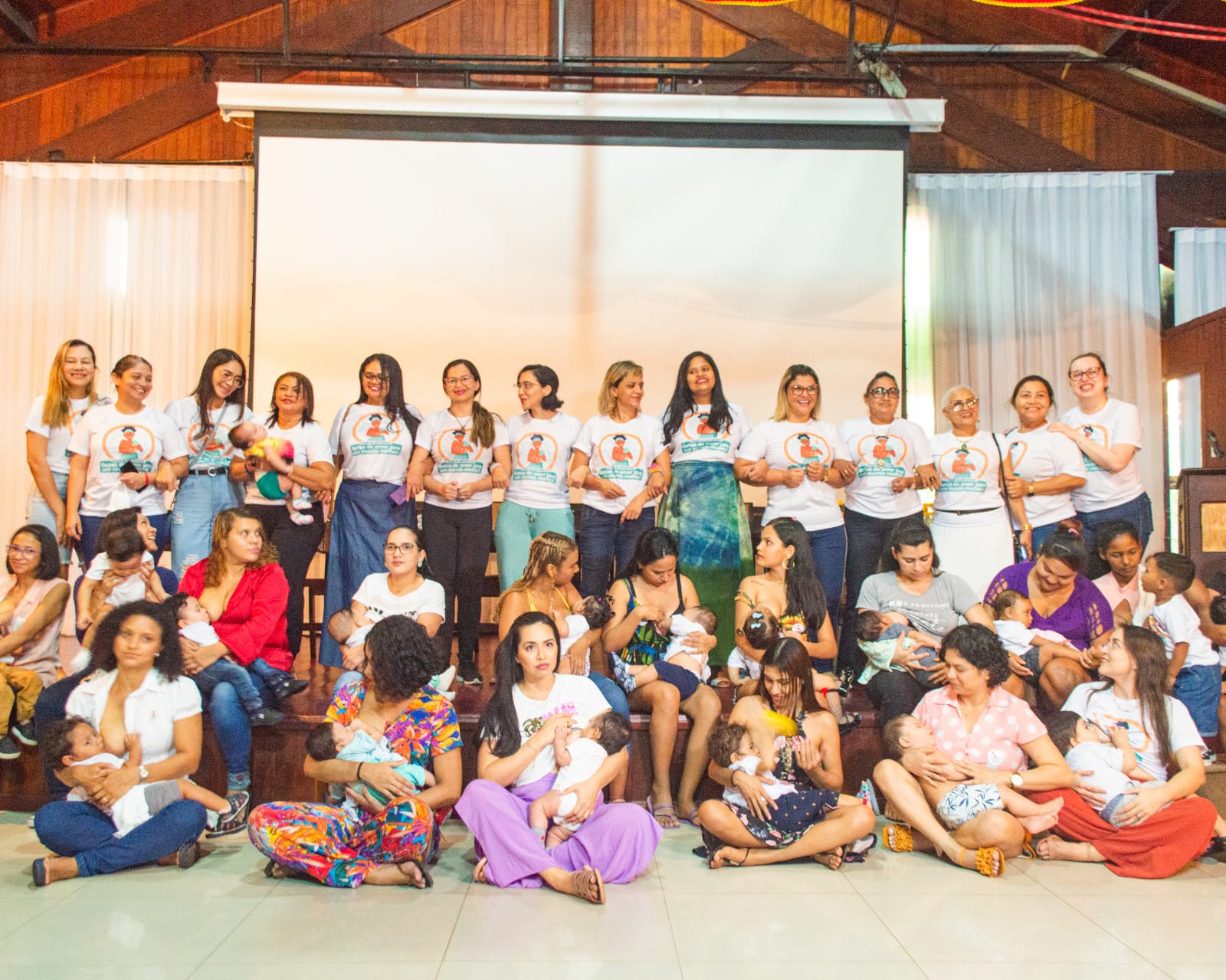 Governo do Amapá homenageia mães doadoras de leite durante evento