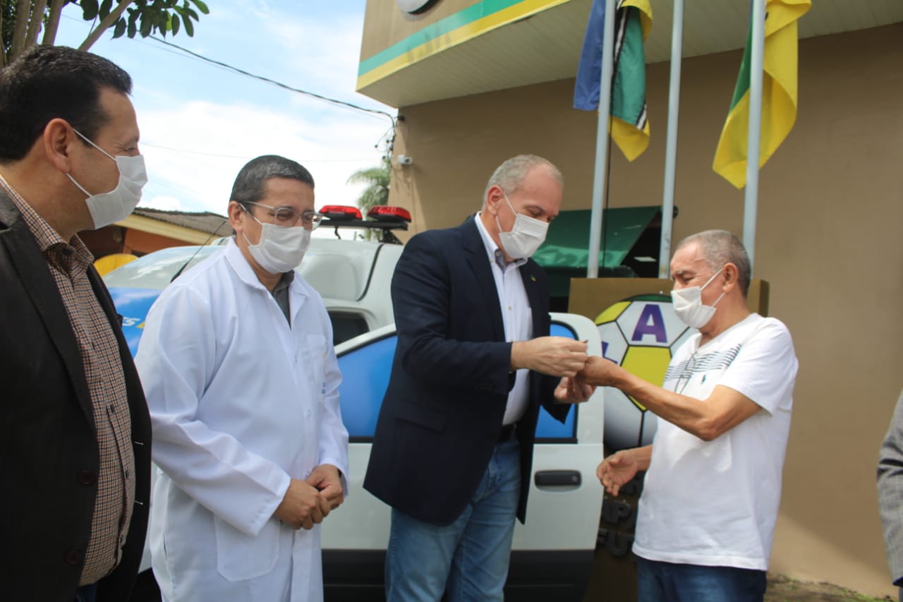 Hospital da Mulher Mãe Luzia ganha reforço com doação de ambulância pela CBF