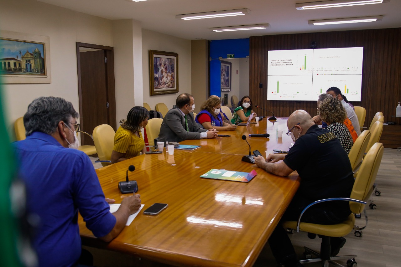 Covid-19: Aumento de casos acende alerta, Estado prepara medidas de proteção em conjunto com os municípios