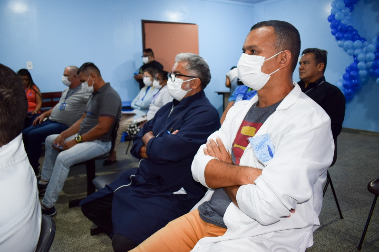 Novembro Azul: Governo do Amapá realiza palestras e exames de prevenção ao câncer de próstata com servidores do Hcal
