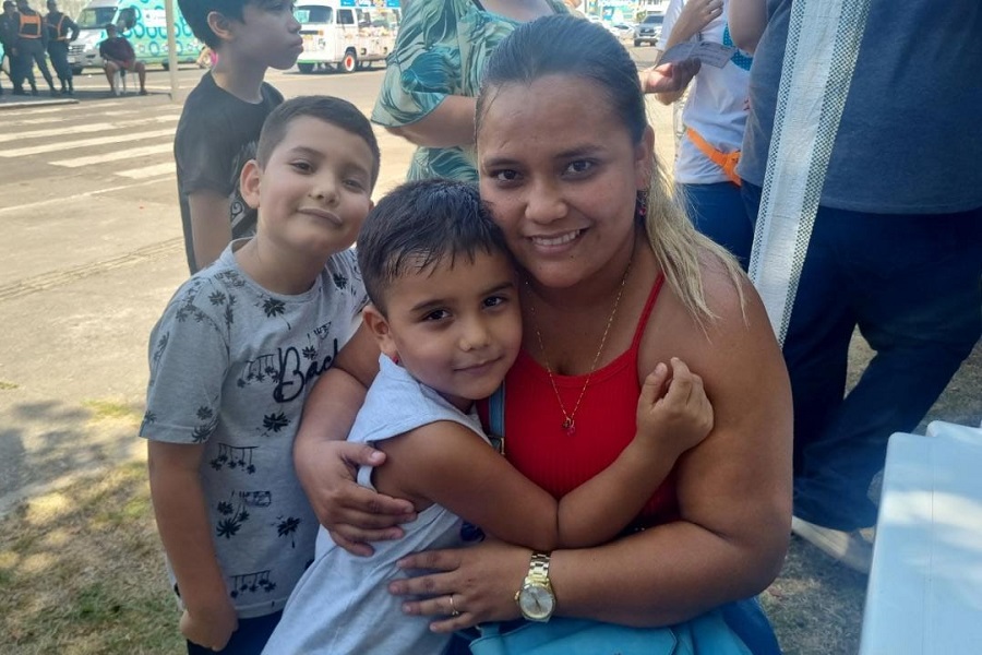 'Meu filho sai vacinado e com a carteira do autista', diz mãe no Dia D de Multivacinação do Governo do Amapá