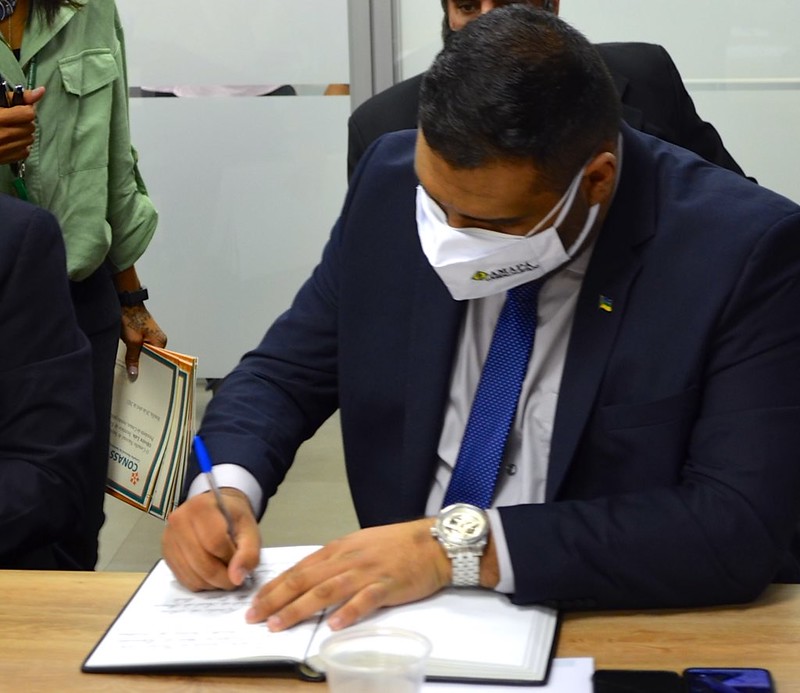 Secretário de Saúde do Amapá toma posse como vice-presidente do Conass para a Região Norte.