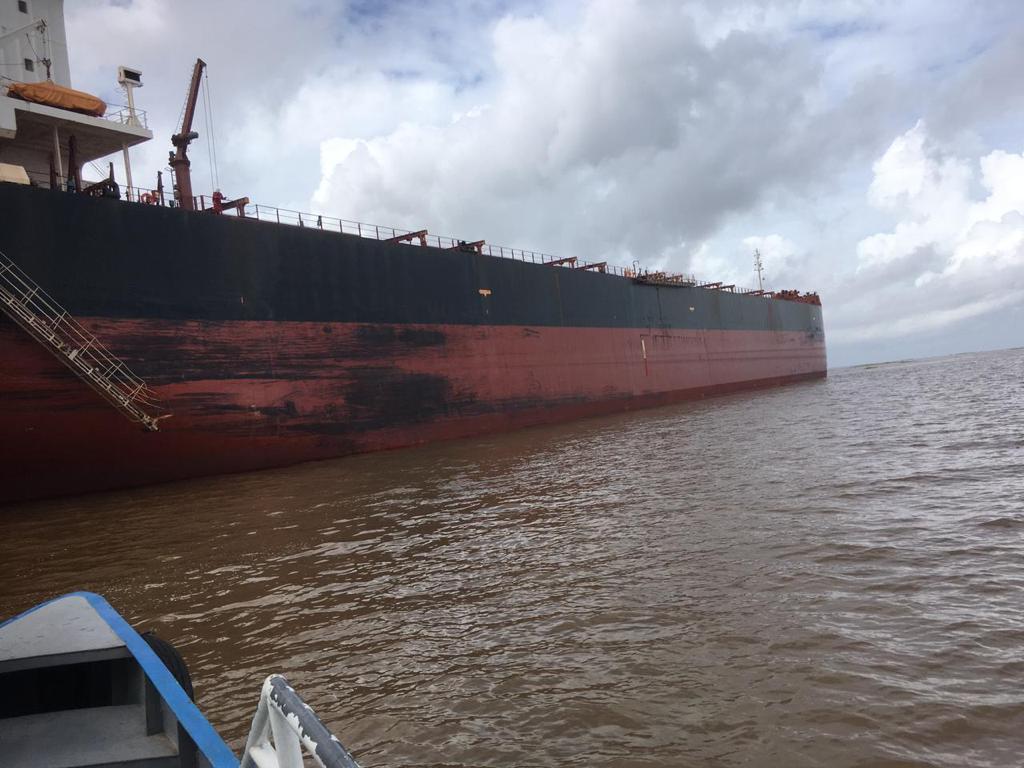 Navio é isolado no Amapá após 12 tripulantes testarem positivo para covid -19